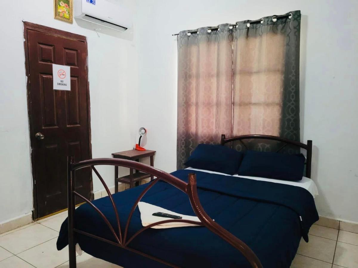 Hostal Rudy'S Beach Puerto Cortes Exterior photo